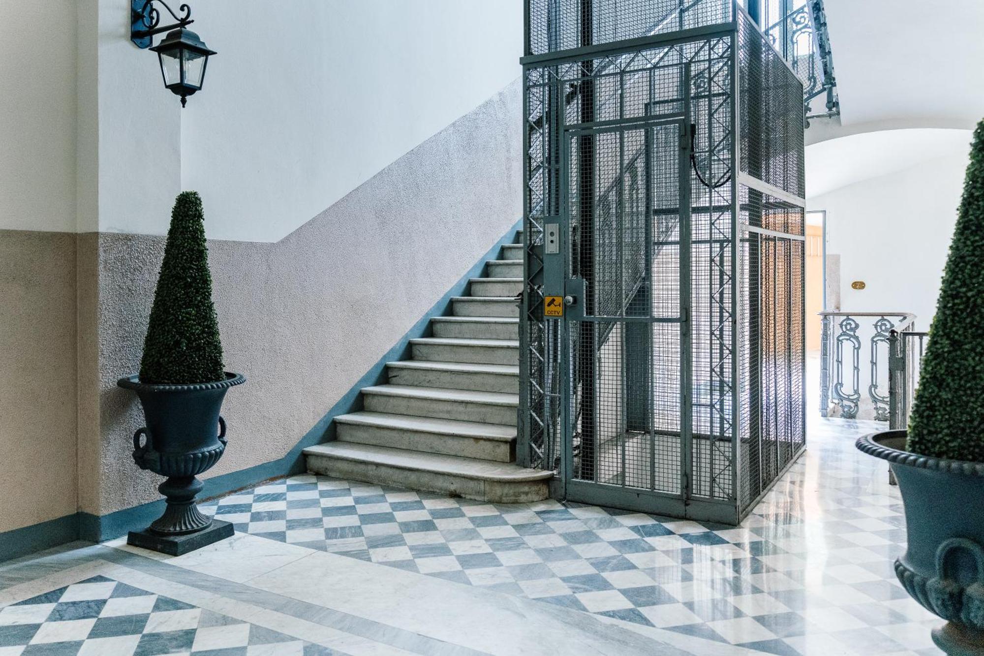 Indipendenza Mansion City Centre Bologna Eksteriør billede